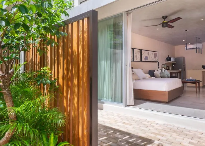 Chic With Swim-up Pool Access Tulum