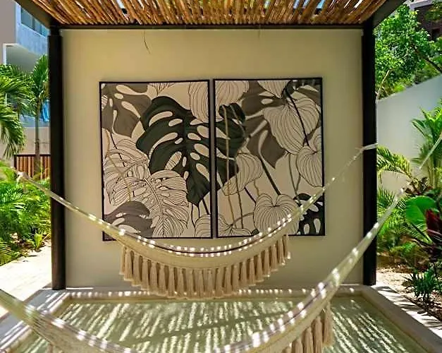 Hotel Chic With Swim-up Pool Access Tulum